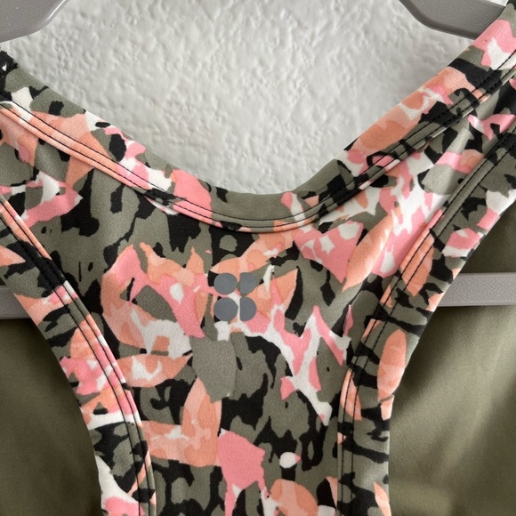 SWEATY BETTY | Limited Edition Floral Power Sports Bra in Green & Pink | Size S - Picture 8 of 12